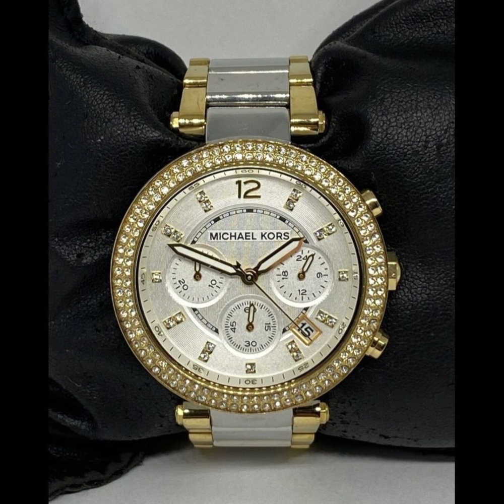 Michael Kors Parker MK5687  Stainless Steel Analog Dial Quartz Watch VK205